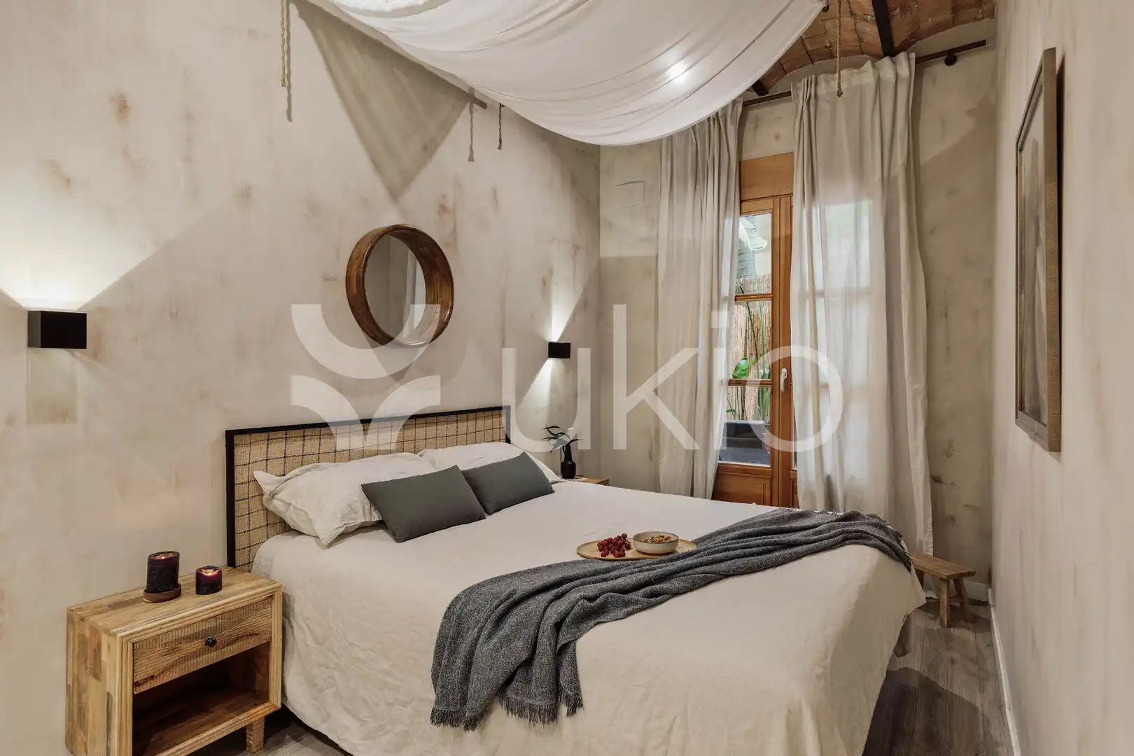 Dormitori de Apartament de lloguer en Barcelona amb Aire condicionat, Calefacció i Terrassa