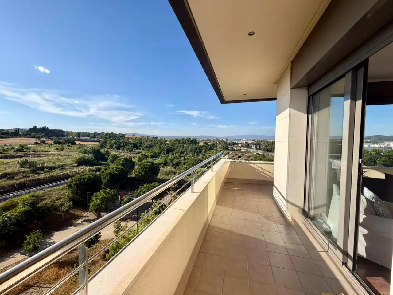 Terraza de Piso en venta en Montcada i Reixac con Aire acondicionado, Calefacción y Parquet