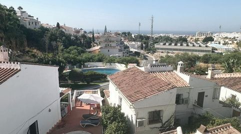 Foto 2 de Casa adosada en venta en Capistrano, Nerja