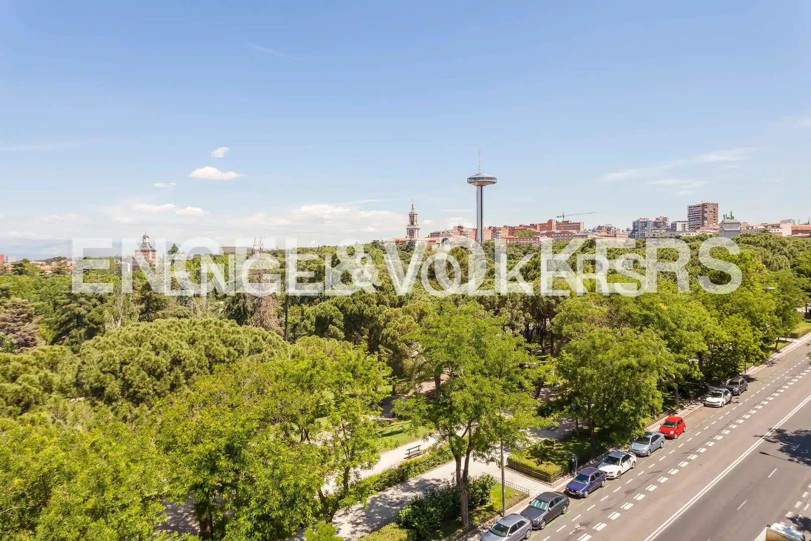 Vista exterior de Pis de lloguer en Madrid amb Aire condicionat, Calefacció i Parquet