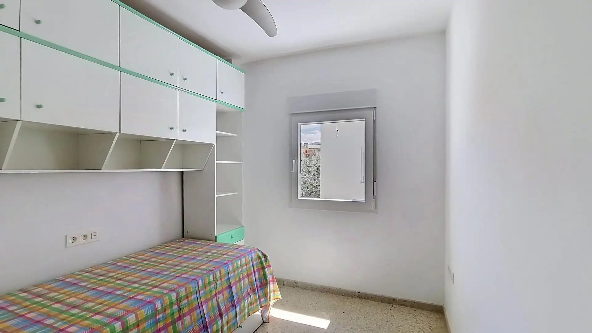 Habitación de Casa adosada de alquiler en Armilla con Aire acondicionado, Terraza y Amueblado