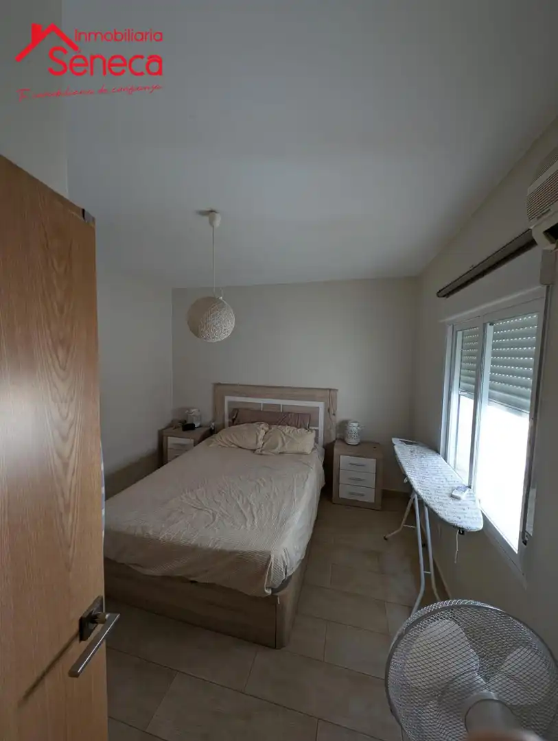 Schlafzimmer von Wohnung zum Verkauf in Córdoba mit Klimaanlage, Heizung und Abstellraum