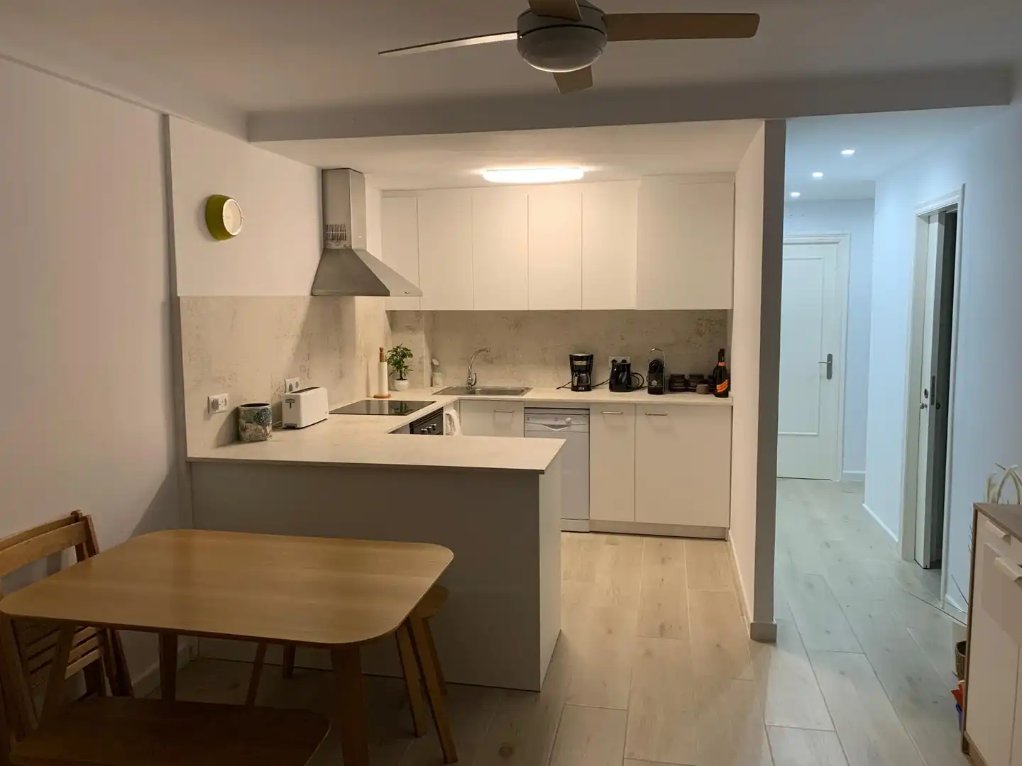 Cuina de Apartament en venda en Mont-roig del Camp amb Aire condicionat, Jardí privat i Terrassa