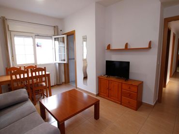 Appartamento con balcone in affitto a Calle ALBUERA LA