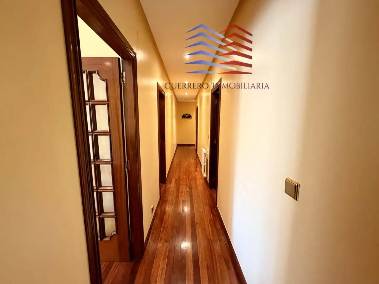 Apartament de lloguer en Ourense Capital  amb Calefacció, Parquet i Terrassa