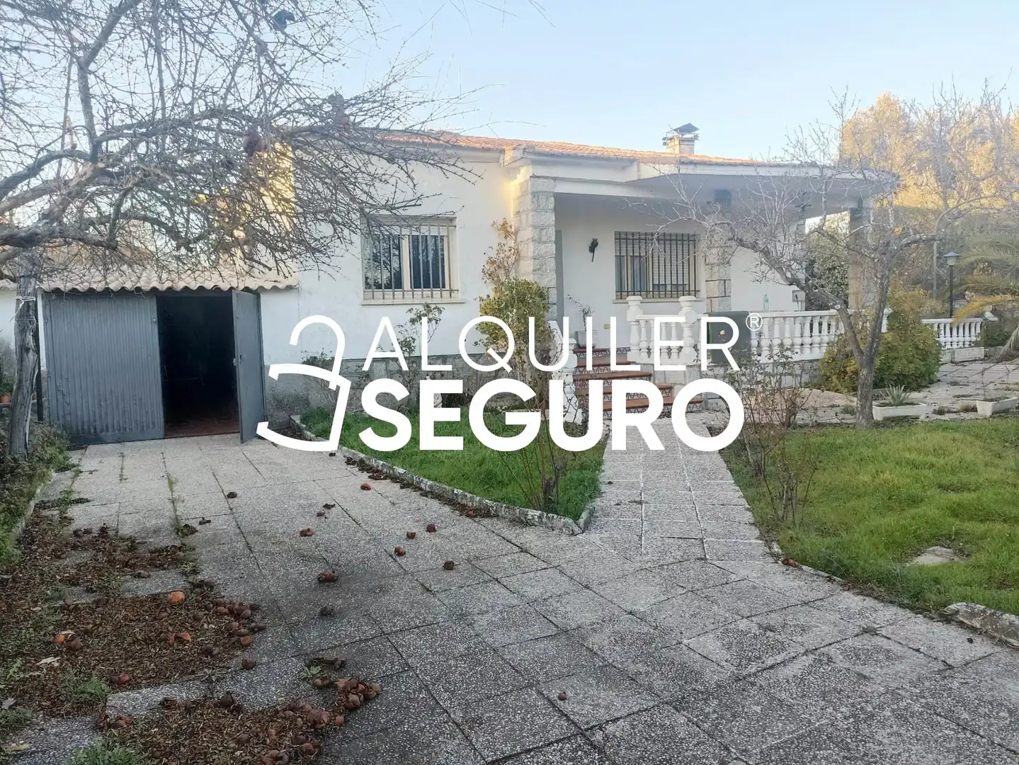 Exterior view of Houses for rent in Cadalso de los Vidrios  with Heating, Terrace and Furnished