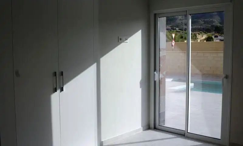 Casa o chalet en venta en Monóvar  / Monòver con Aire acondicionado, Jardín privado y Terraza