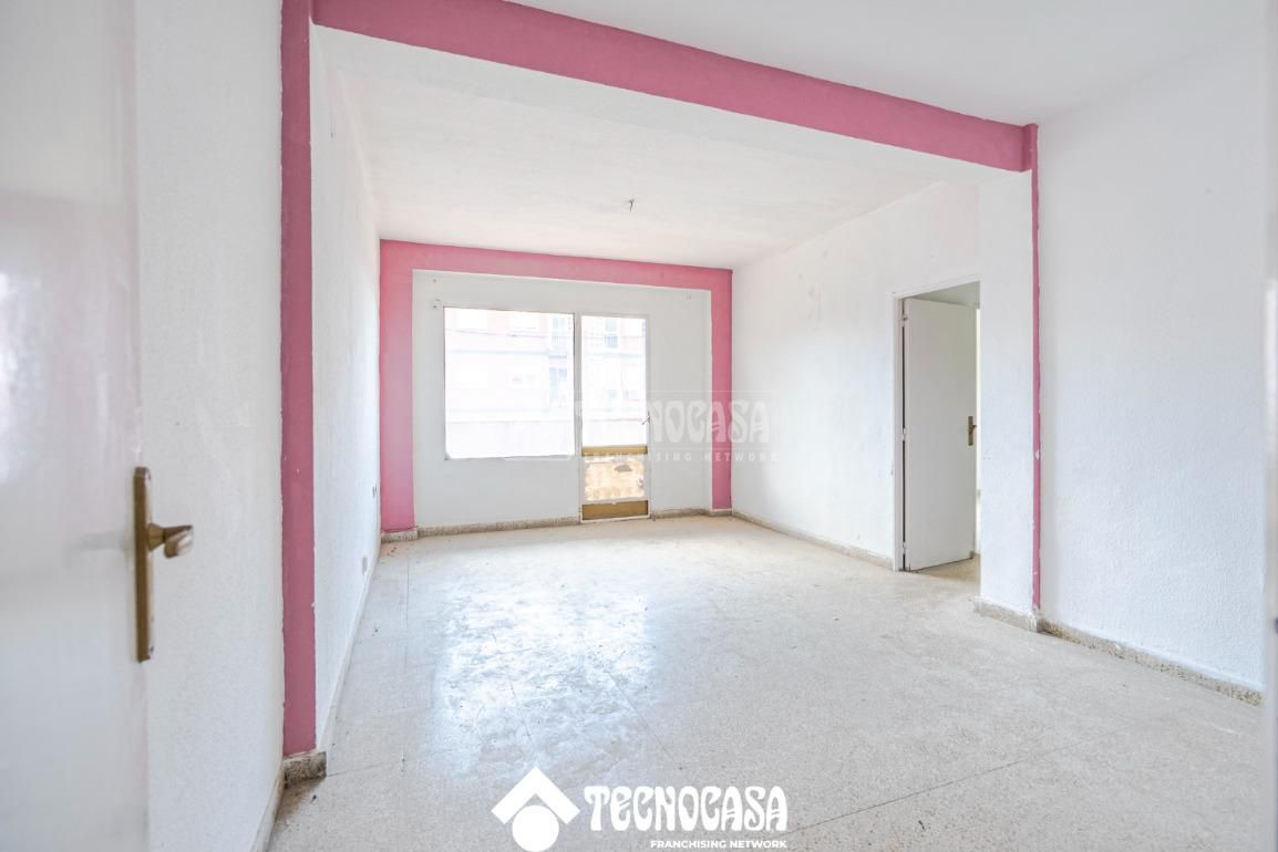 Sala d'estar de Pis en venda en  Granada Capital