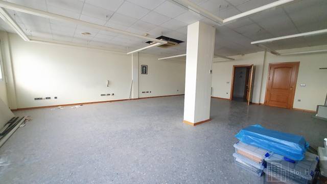 Oficina en Alquiler en Caballero Bonald - San José Obrero - Guadalcacín