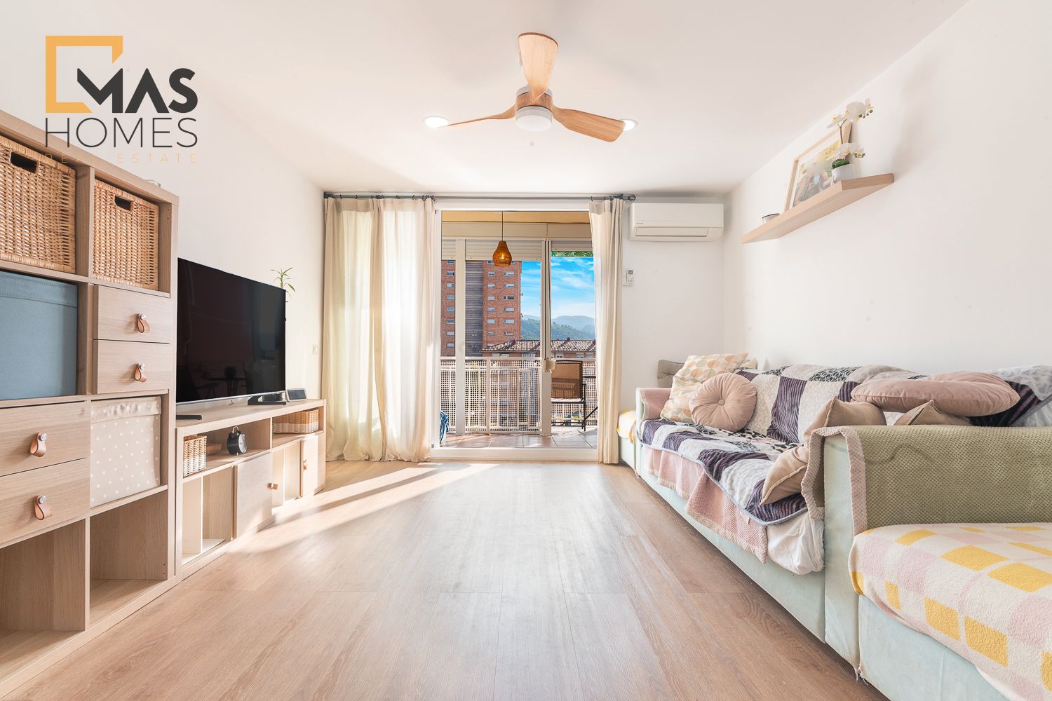 Living room of Flat for sale in Martorell  with Air Conditioner, Heating and Terrace