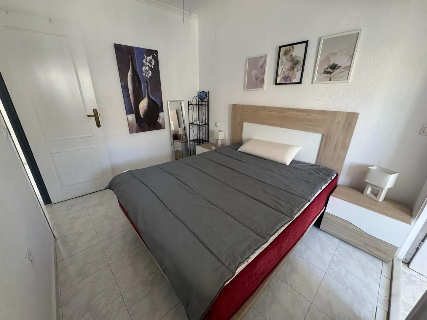 Dormitori de Casa o xalet en venda en Torrevieja amb Aire condicionat, Terrassa i Moblat