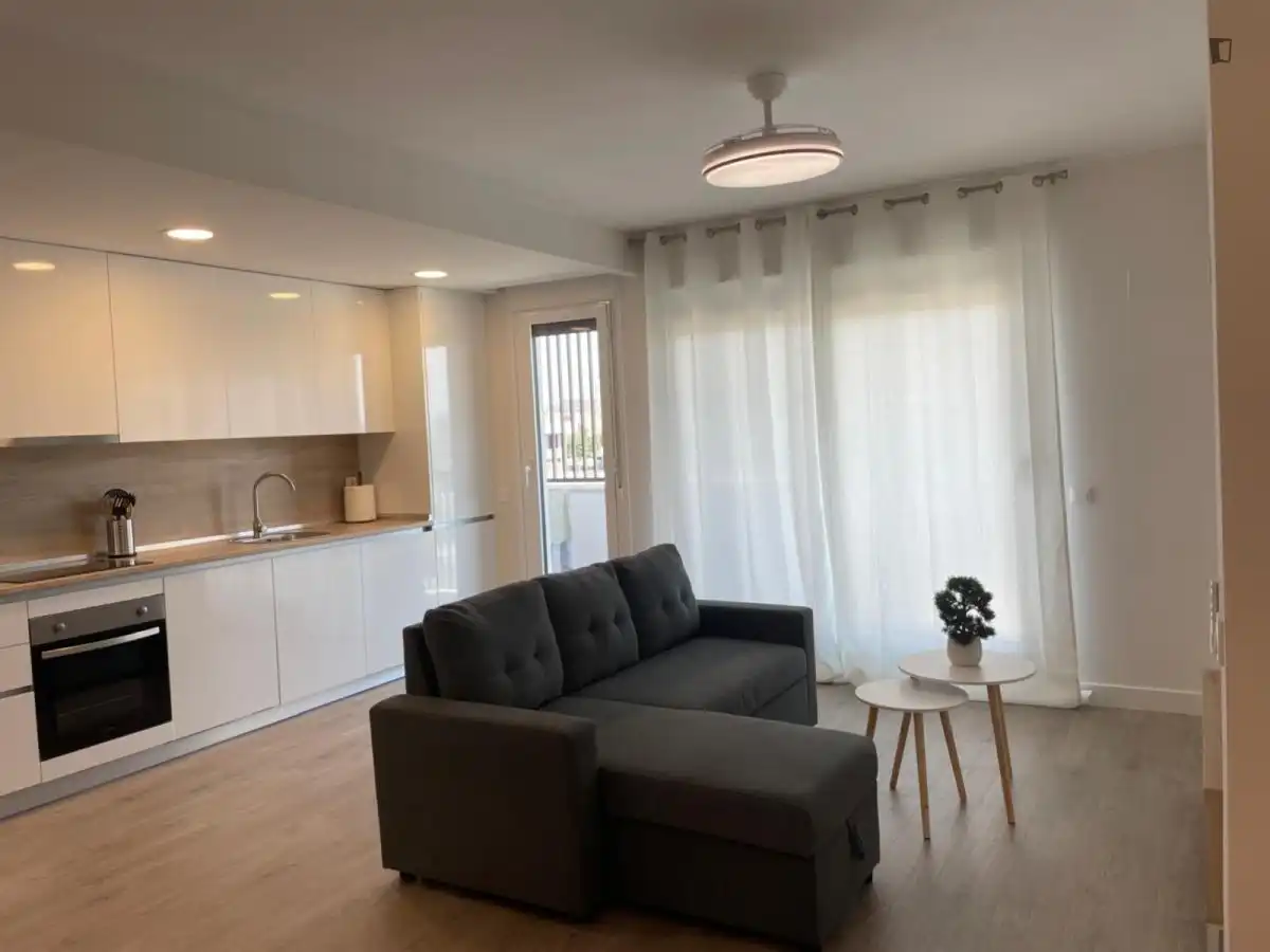 Sala de estar de Apartamento de alquiler en Dos Hermanas con Aire acondicionado, Calefacción y Amueblado