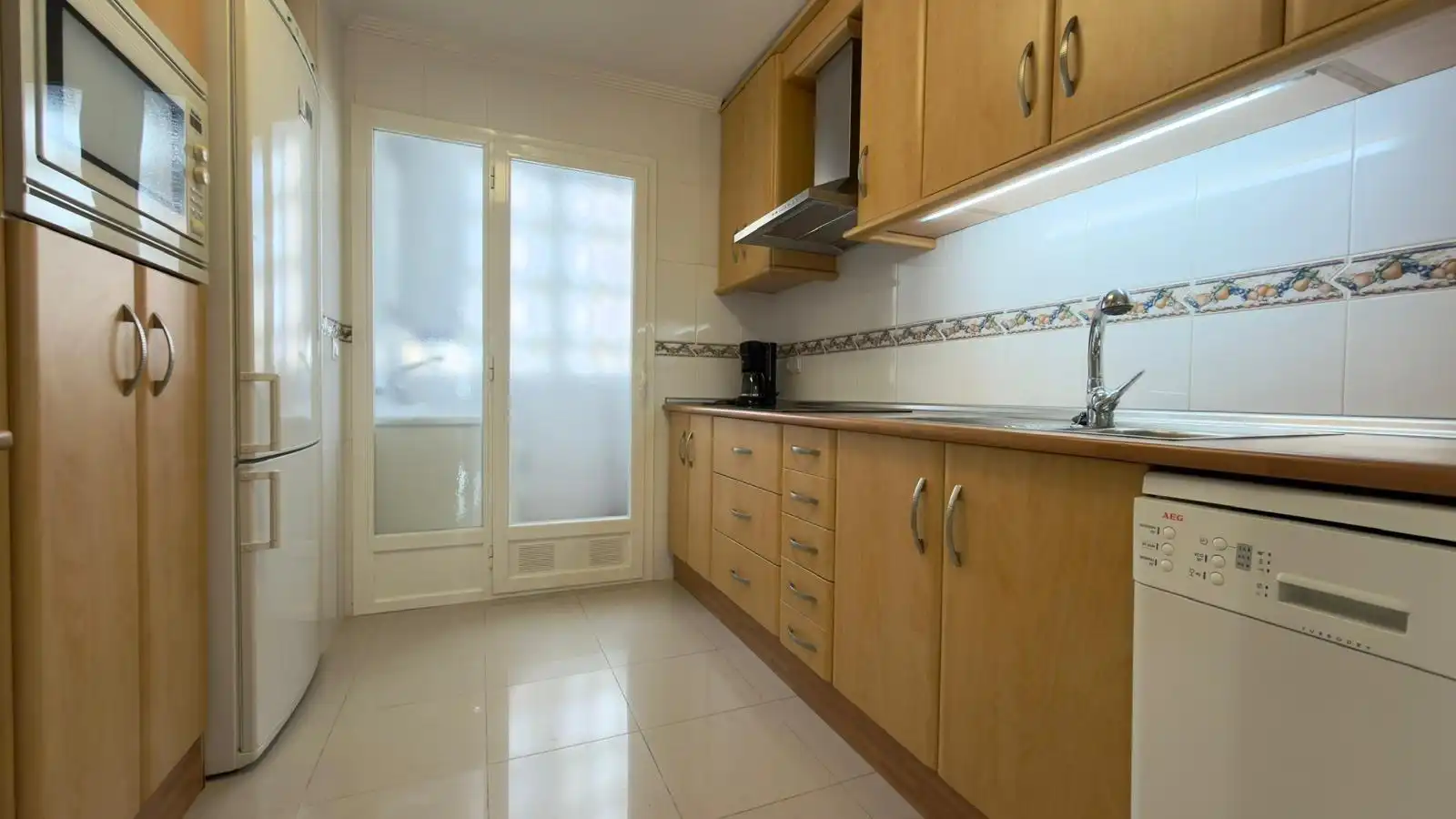 Küche von Wohnung zum Verkauf in Benidorm mit Klimaanlage, Heizung und Terrasse