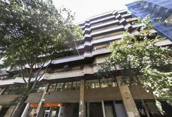 Piso en Venta en C/ Comte Borrell en La Nova Esquerra de l'Eixample