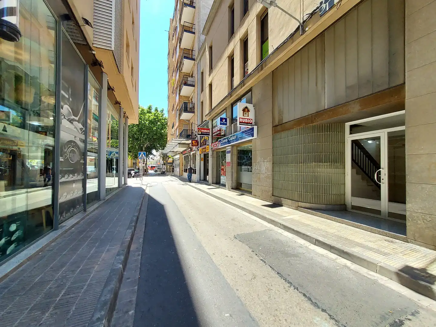 Vista exterior de Oficina en venda en El Vendrell amb Terrassa