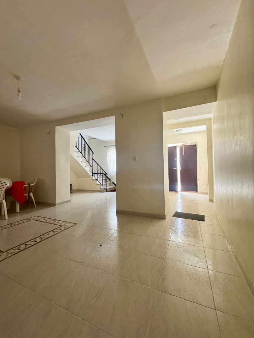 House or chalet for sale in Badolatosa  with Terrace