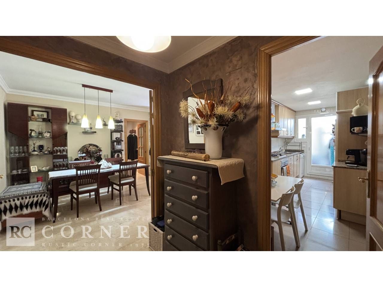 Piso en venta en  Barcelona Capital con Calefacción y Trastero