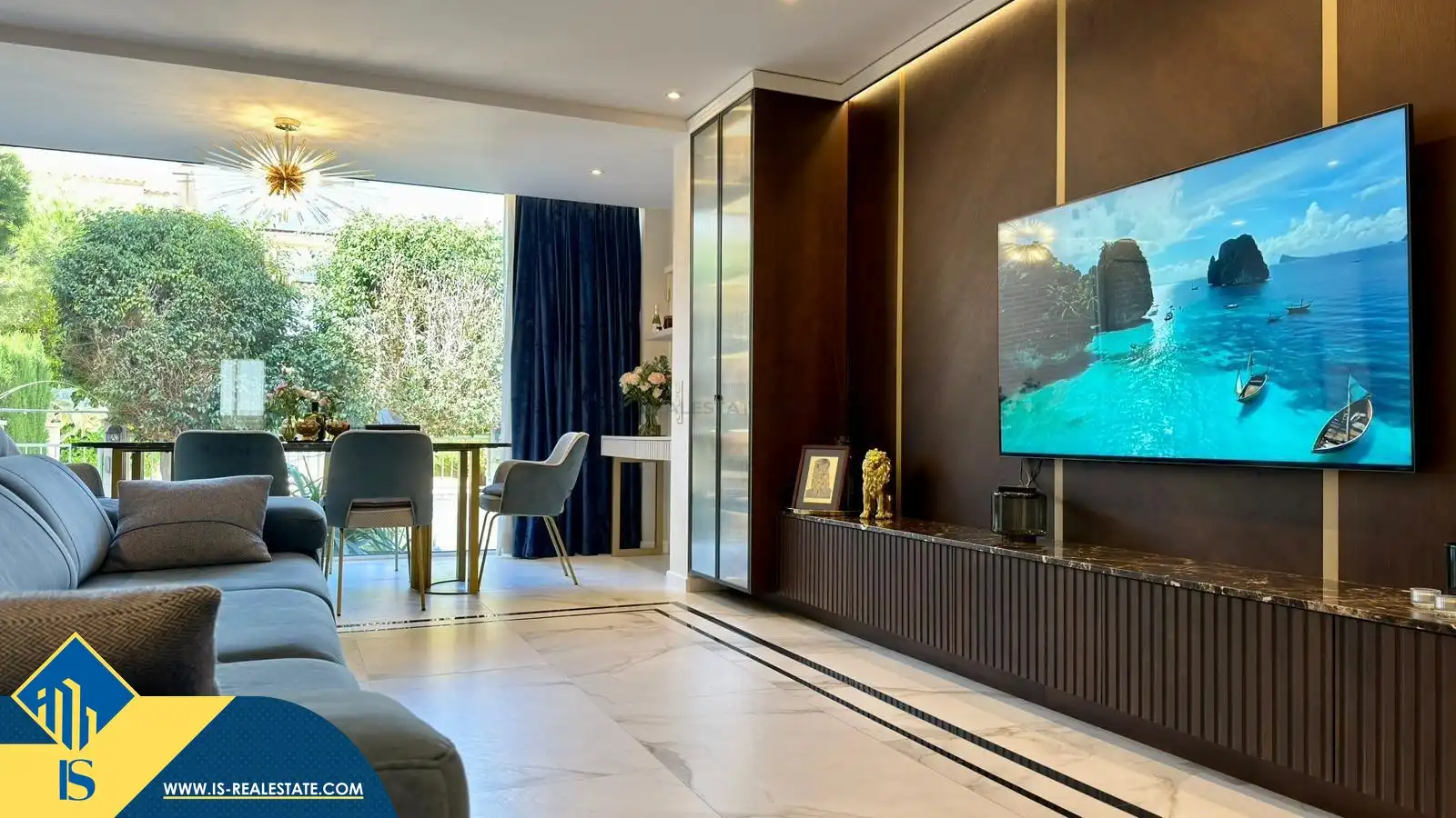 Sala d'estar de Casa o xalet en venda en Alicante / Alacant amb Terrassa, Moblat i Piscina comunitària