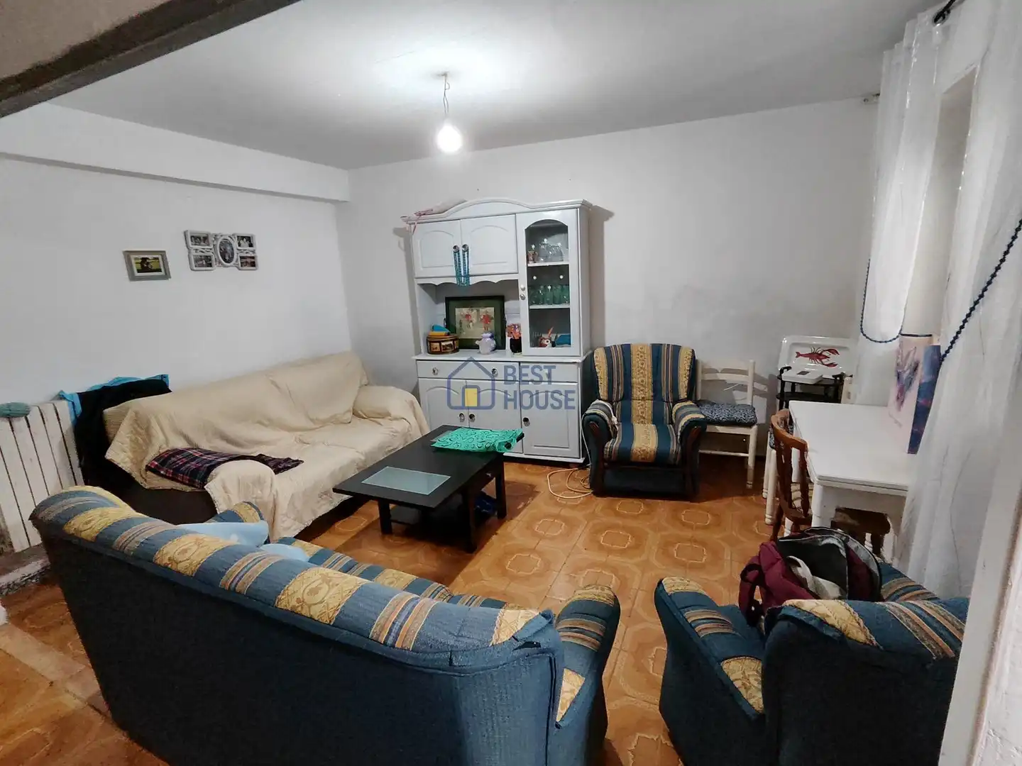 Sala de estar de Casa o chalet en venta en León Capital  con Calefacción y Trastero