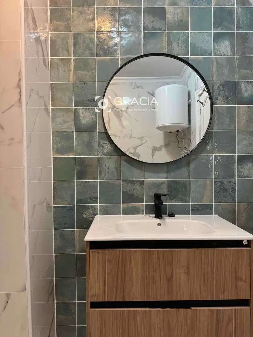Baño de Piso de alquiler en Arona con Terraza, Piscina y Amueblado