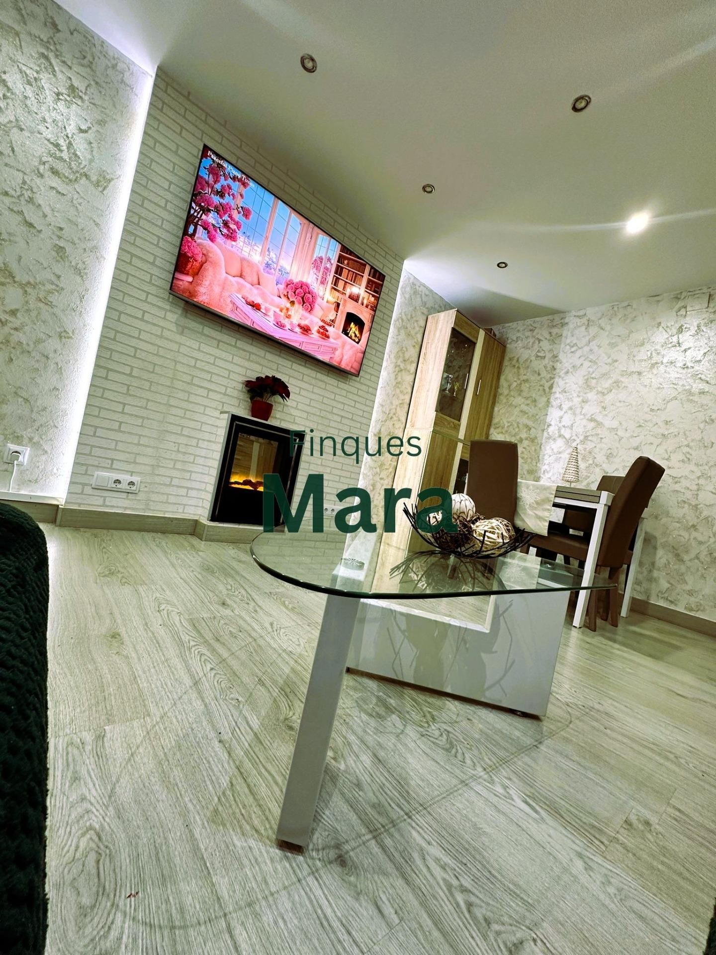 Flat for sale in L'Hospitalet de Llobregat  with Air Conditioner, Parquet flooring and Balcony