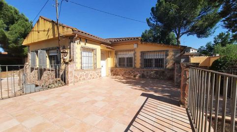 CHALET EN URBANIZACION EN ESCALONA