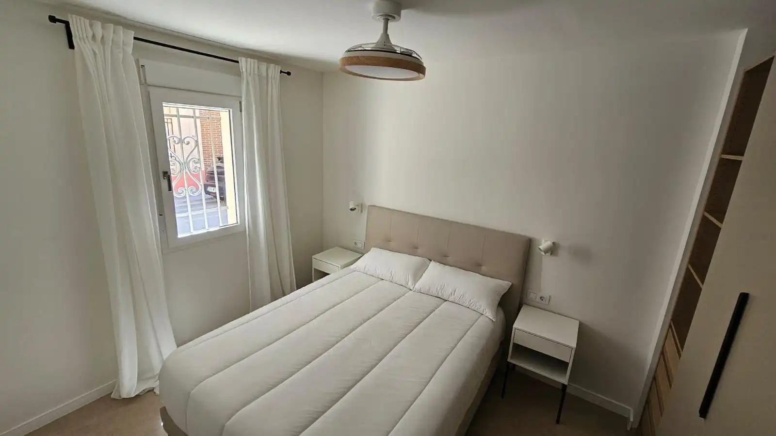 Bedroom of Houses for sale in Alaquàs  with Air Conditioner, Terrace and Furnished