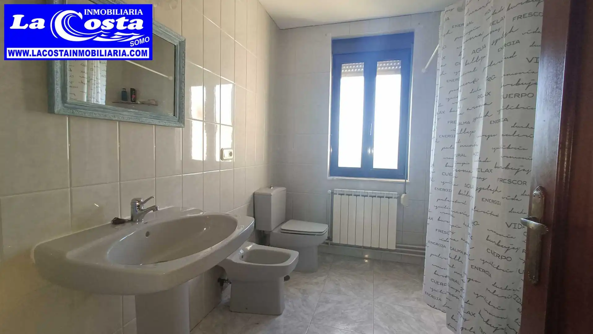 Badezimmer von Haus oder Chalet zum Verkauf in Ribamontán al Mar mit Heizung, Privatgarten und Terrasse