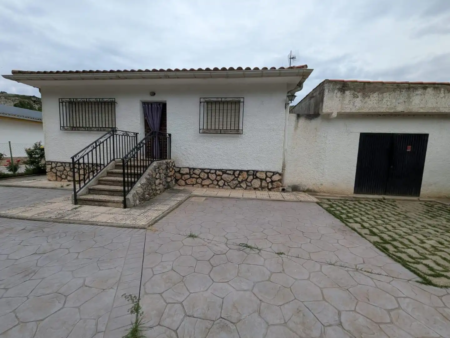Xalet en venda a Hontoba