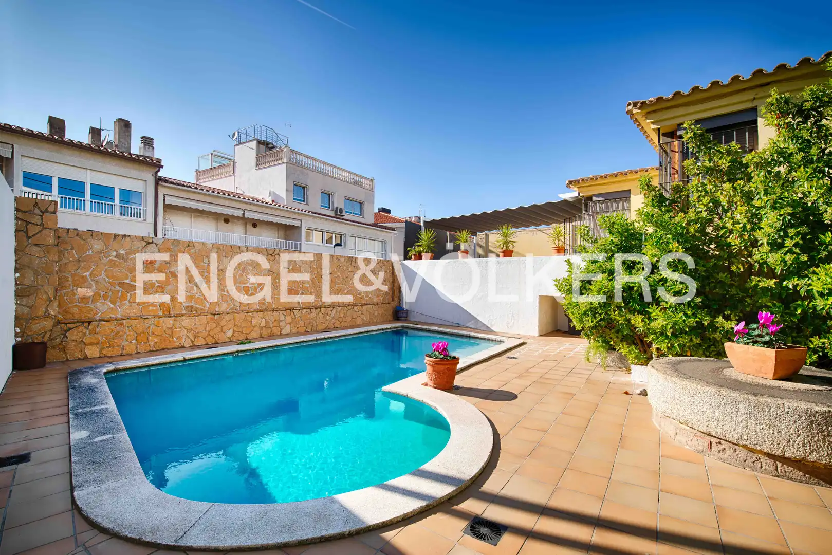 Piscina de Casa adosada en venda en Llançà amb Calefacció, Terrassa i Piscina