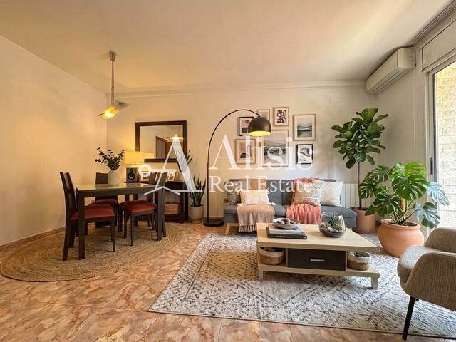Casa adosada en Venta en Pallejà