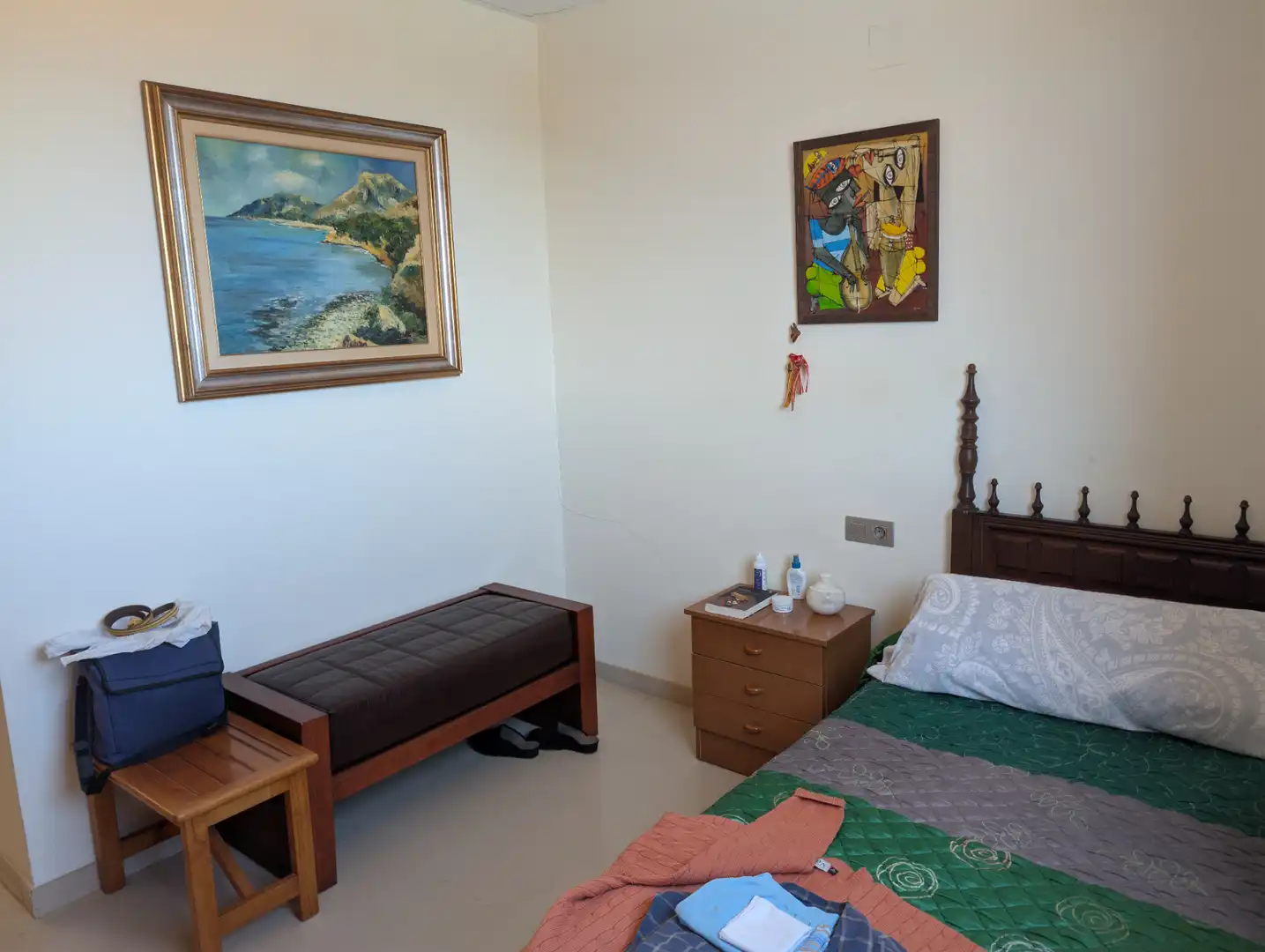 Habitación de Casa o chalet en venta en Castellón de la Plana / Castelló de la Plana con Calefacción, Jardín privado y Terraza