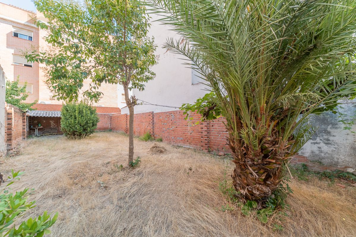 Casa adosada en venda en Móstoles amb Jardí privat