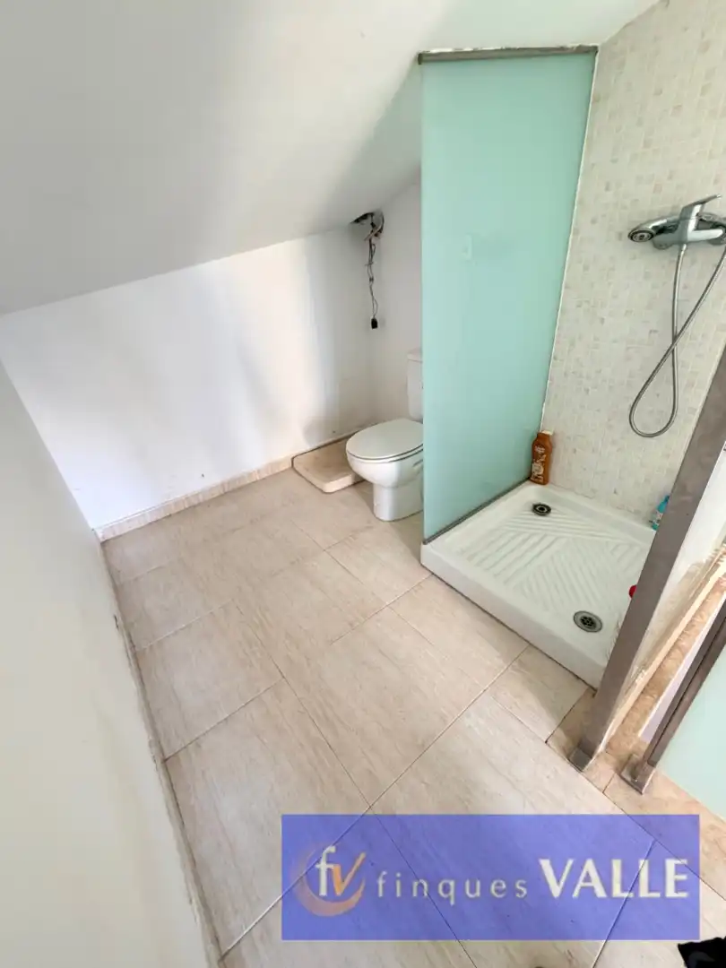 Badezimmer von Maisonette zum Verkauf in Tordera mit Klimaanlage, Heizung und Terrasse