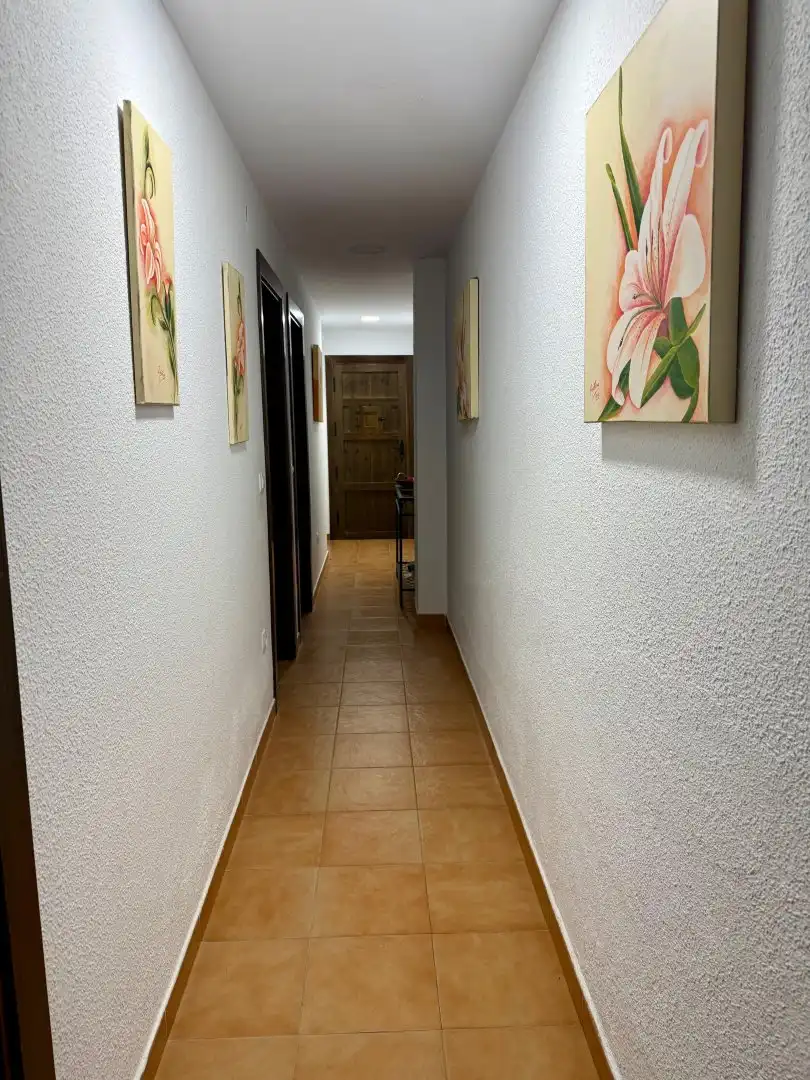 Piso en venta en Carataunas con Calefacción, Terraza y Piscina comunitaria
