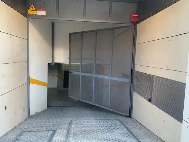 Einzelparkplatz zur Miete in d'Anselm Clavé