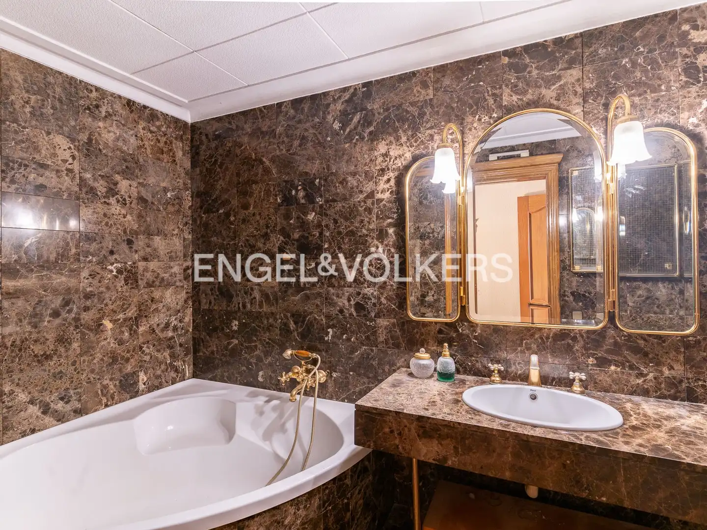 Baño de Casa o chalet en venta en Mollet del Vallès con Aire acondicionado, Calefacción y Jardín privado