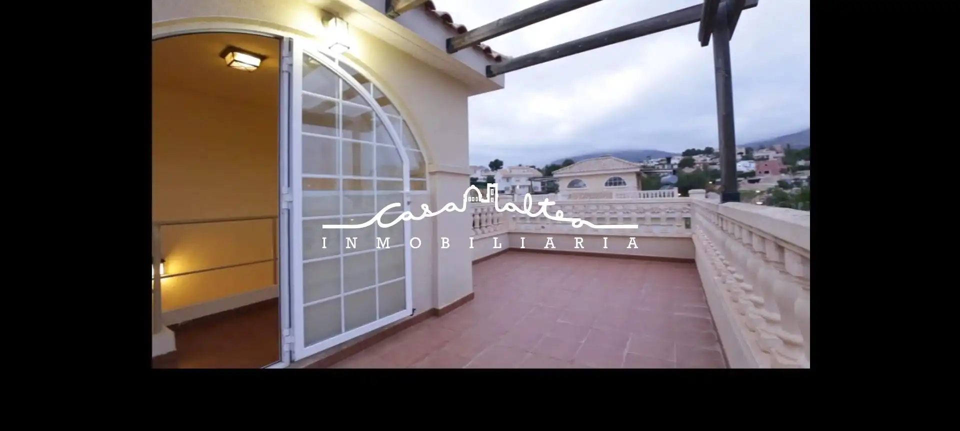 Vista exterior de Casa o chalet en venta en La Nucia con Aire acondicionado, Terraza y Trastero