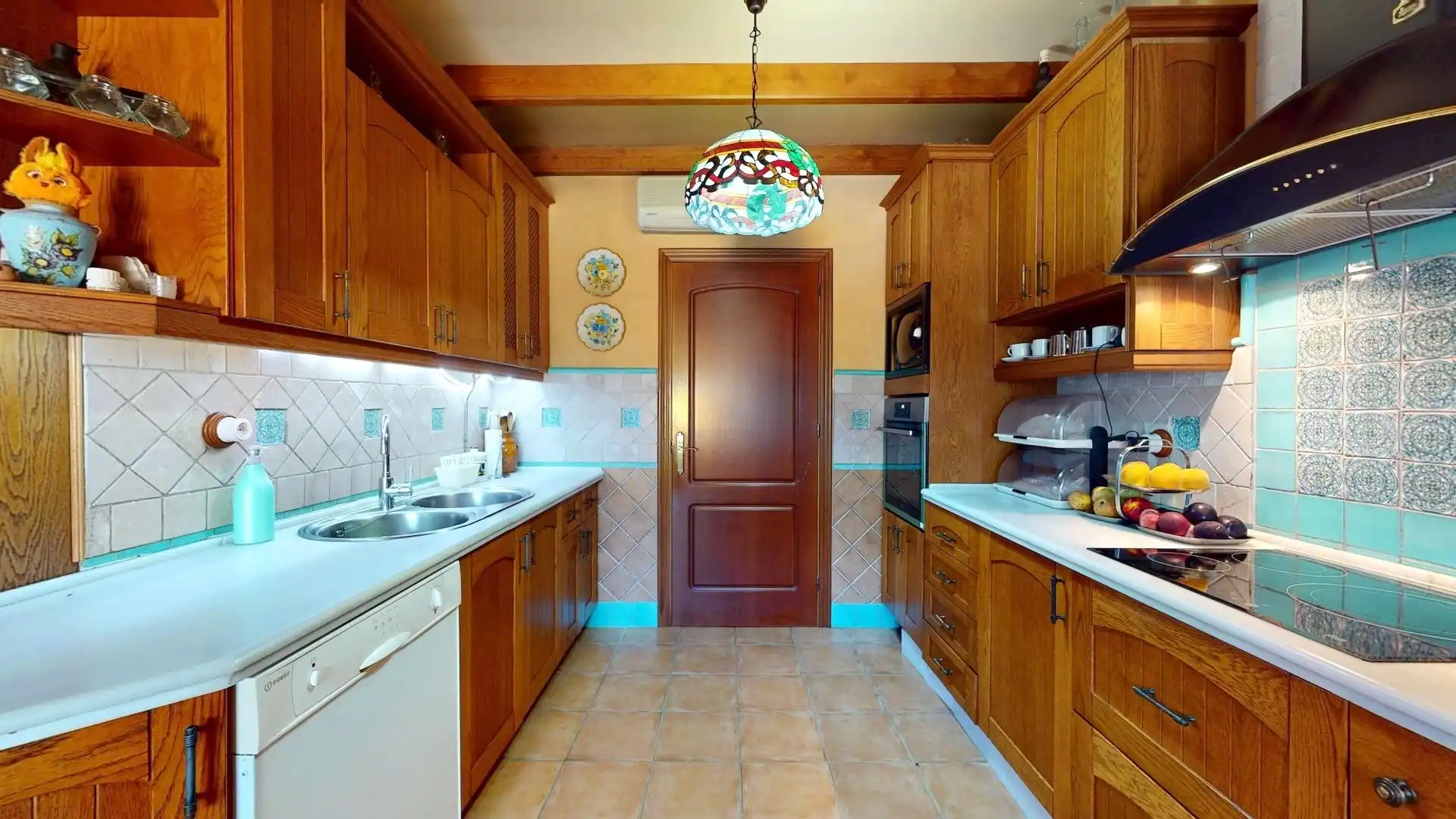 Cuina de Casa o xalet en venda en Córdoba amb Aire condicionat, Calefacció i Jardí privat
