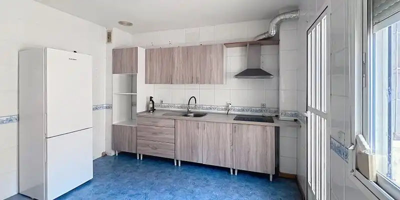 Cuina de Pis en venda en El Ejido amb Terrassa i Balcó