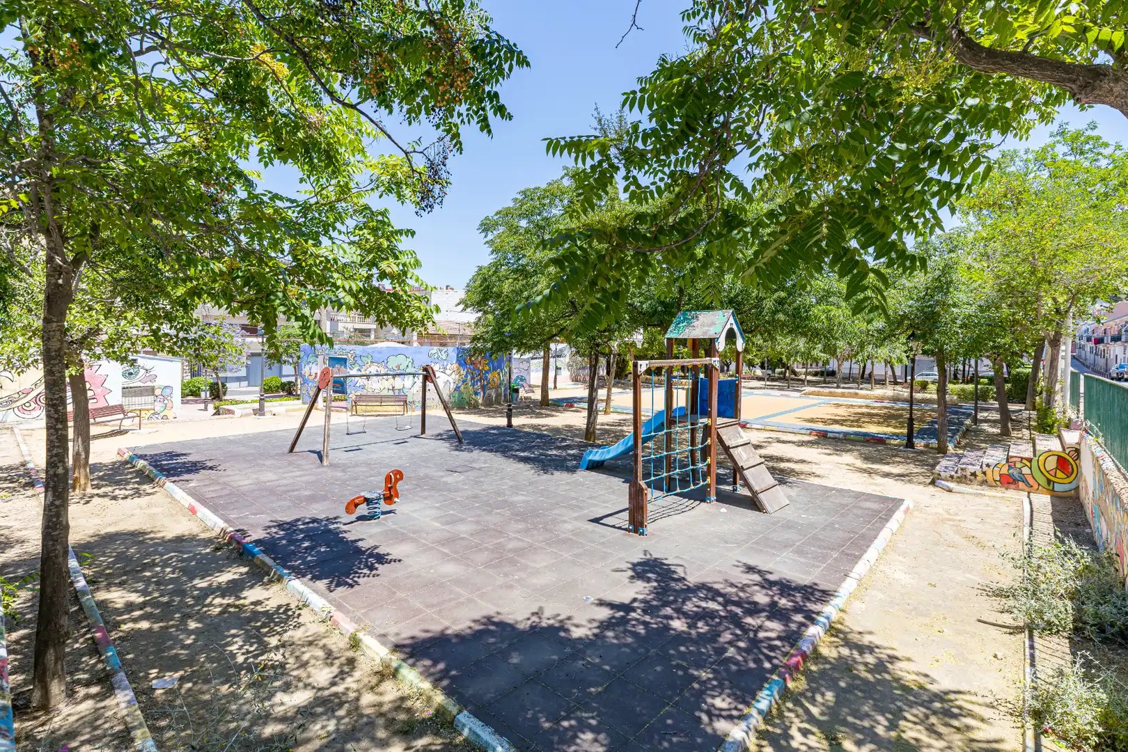 Parking de Casa adosada en venta en Murcia con Aire acondicionado, Parquet y Terraza