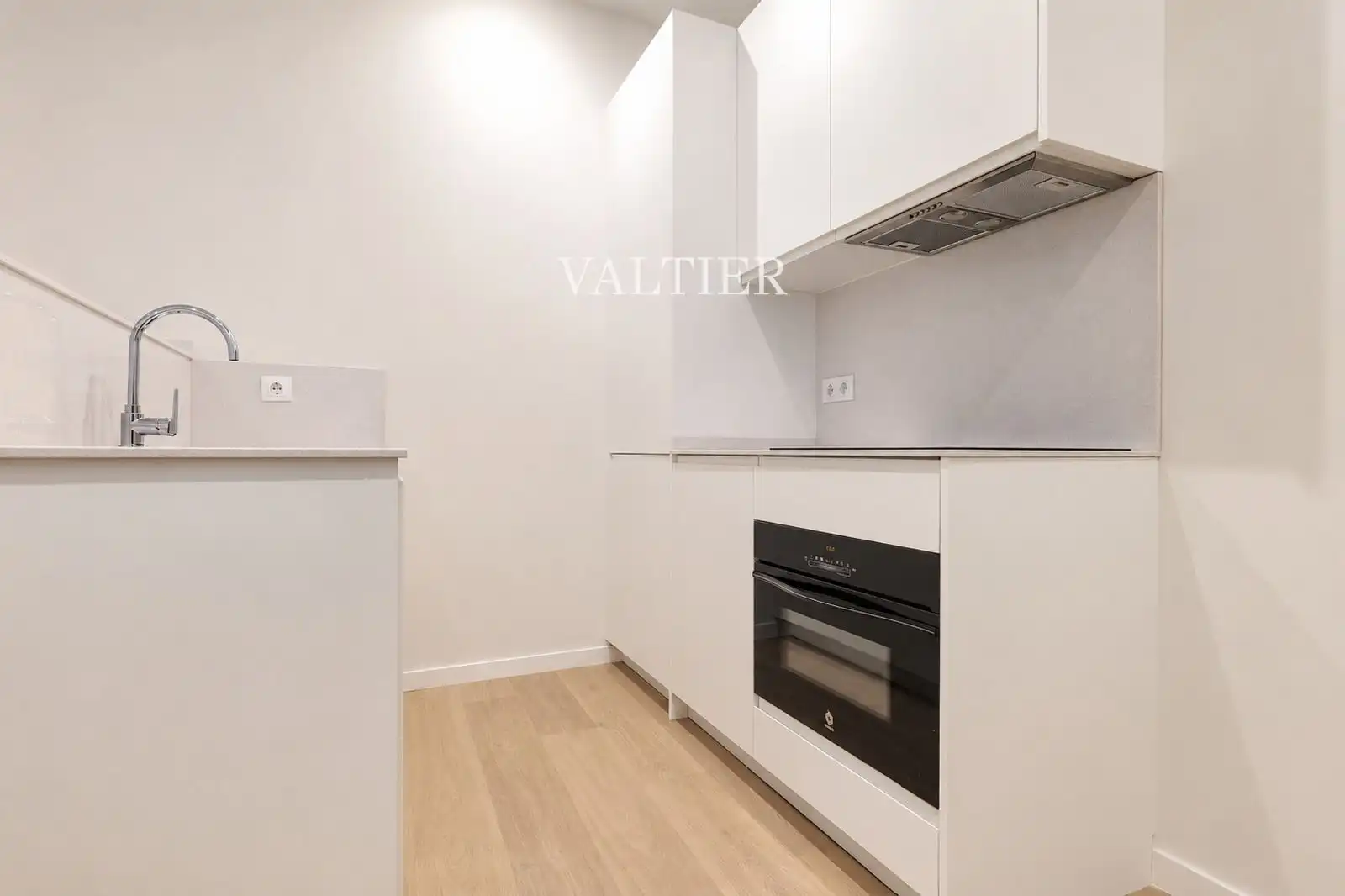 Kitchen of Flat for rent in Madrid  with Air Conditioner, Heating and Furnished