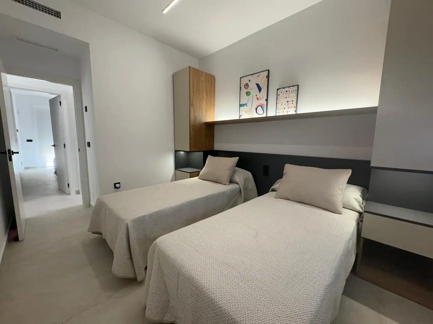 Habitación de Apartamento en venta en Pilar de la Horadada con Aire acondicionado, Calefacción y Jardín privado
