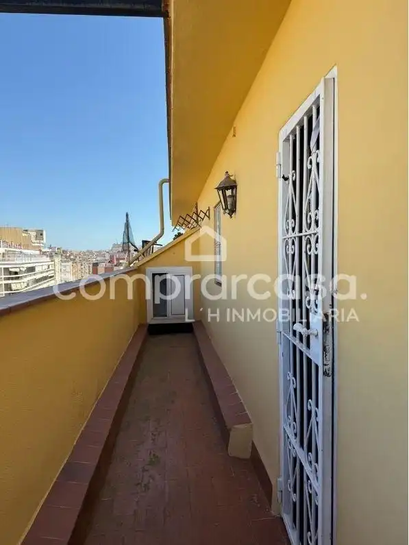 Àtic amb ascensor en venda a La Florida - Les Planes, imagen 9