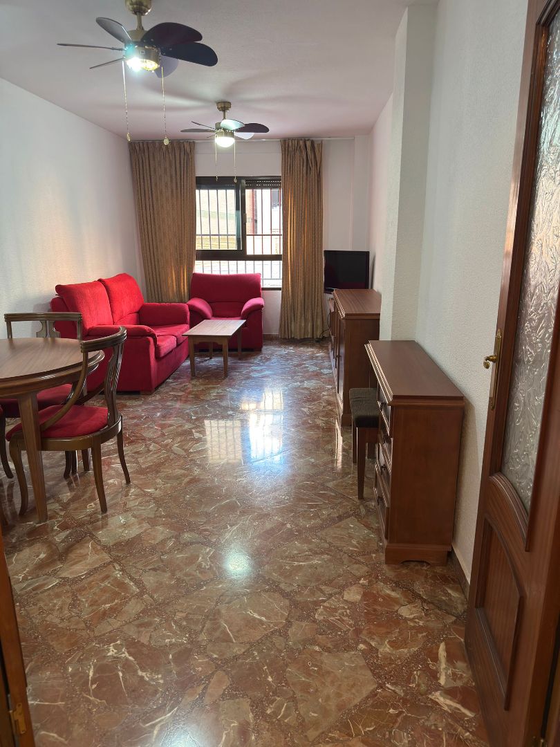 Living room of Apartment to rent in  Granada Capital  with Air Conditioner, Heating and Furnished