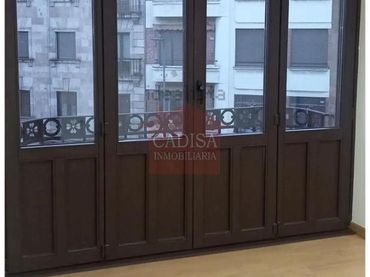 Oficina amb ascensor de lloguer a Centro