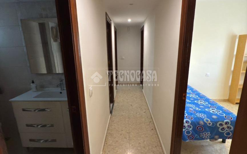 Foto 1 de Pis en venda a Los Guindos - Parque Mediterráneo - Santa Paula, Málaga