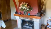 House or chalet for sale in Toén  with Private garden