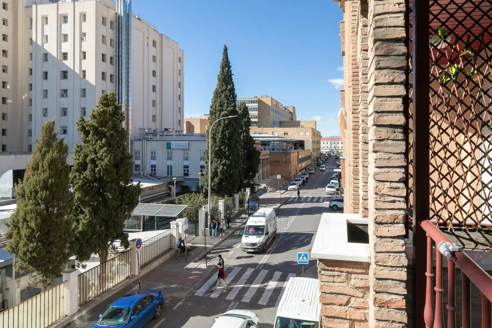 Vista exterior de Piso en venta en Granada con Aire acondicionado, Calefacción y Terraza