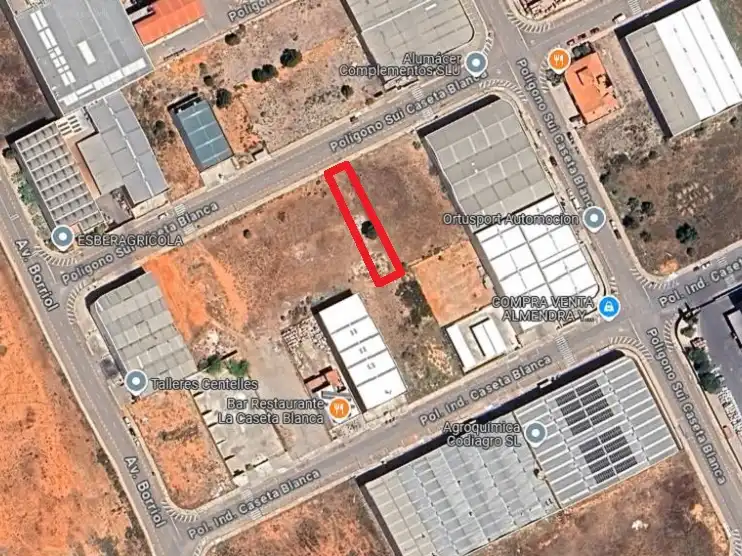Terreny industrial en venda en Vall d'Alba
